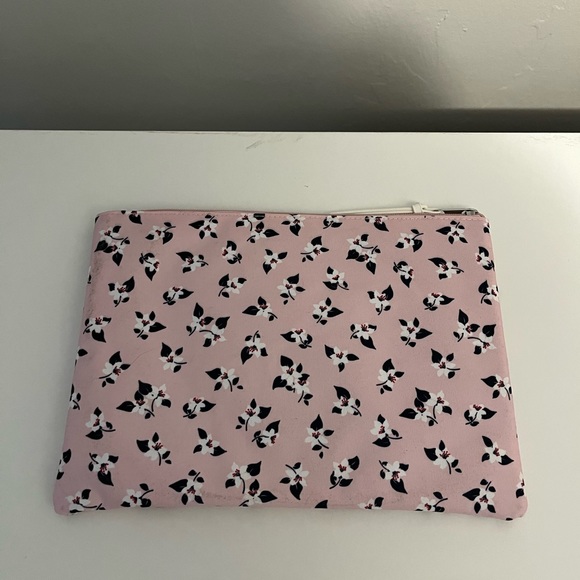 Never used Kate Spade pouch - Picture 3 of 3